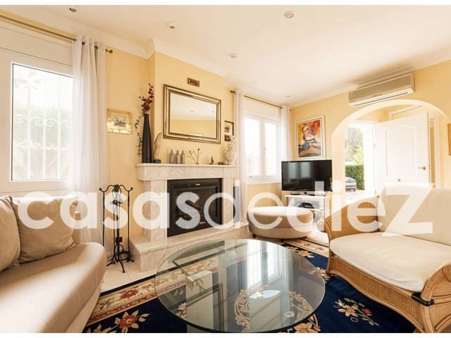 4 soverom Villa til salgs i Oliva Nova, Oliva med svømmebasseng garasje - € 939 000 (Ref: 9425872)