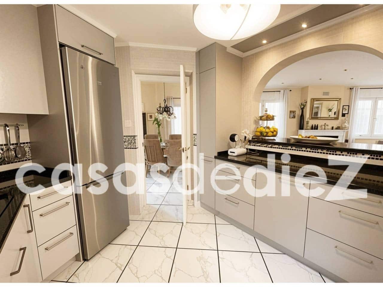 4 soverom Villa til salgs i Oliva Nova med svømmebasseng garasje - € 939 000 (Ref: 9425872)