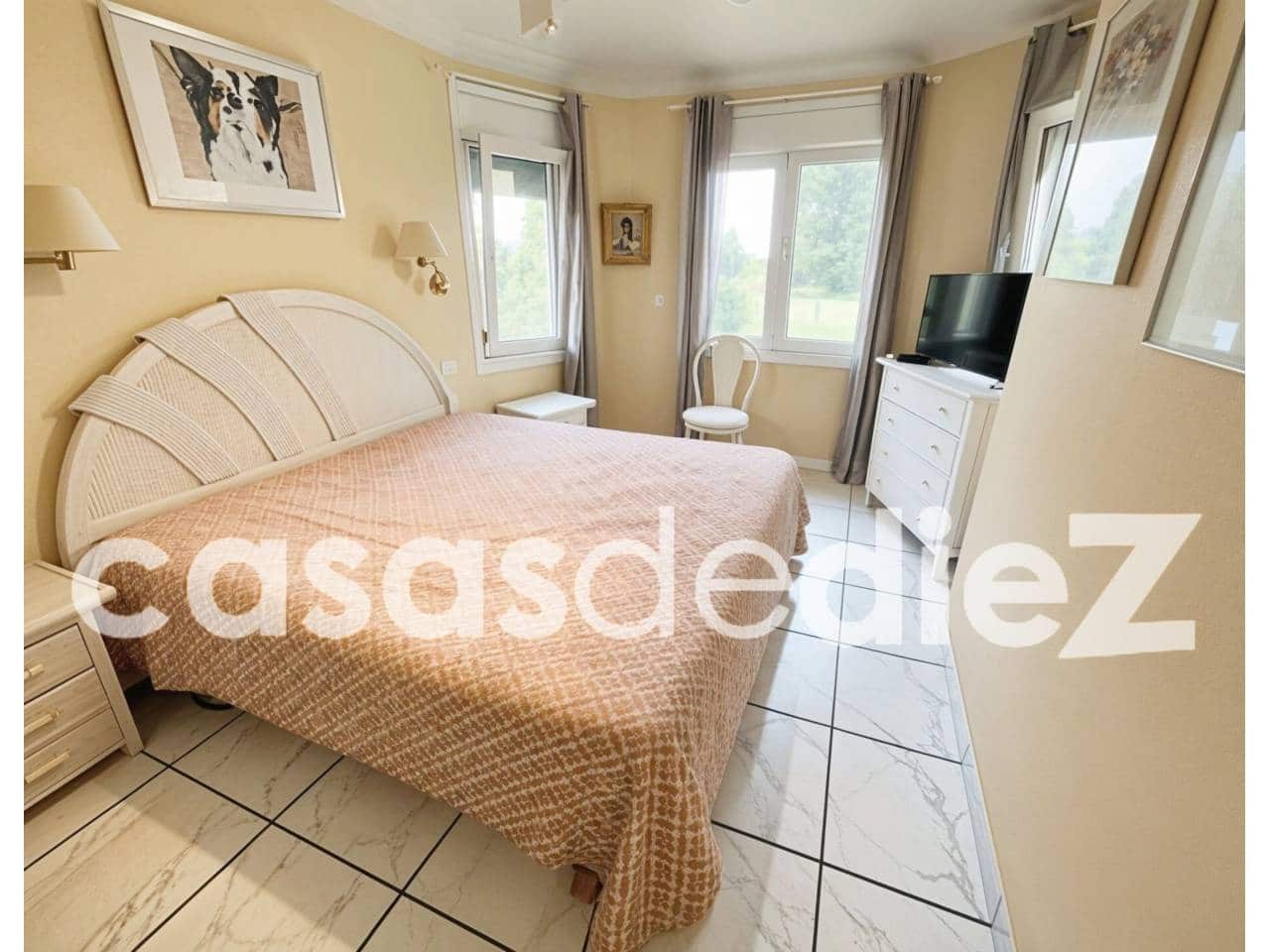 4 soverom Villa til salgs i Oliva Nova med svømmebasseng garasje - € 939 000 (Ref: 9425872)