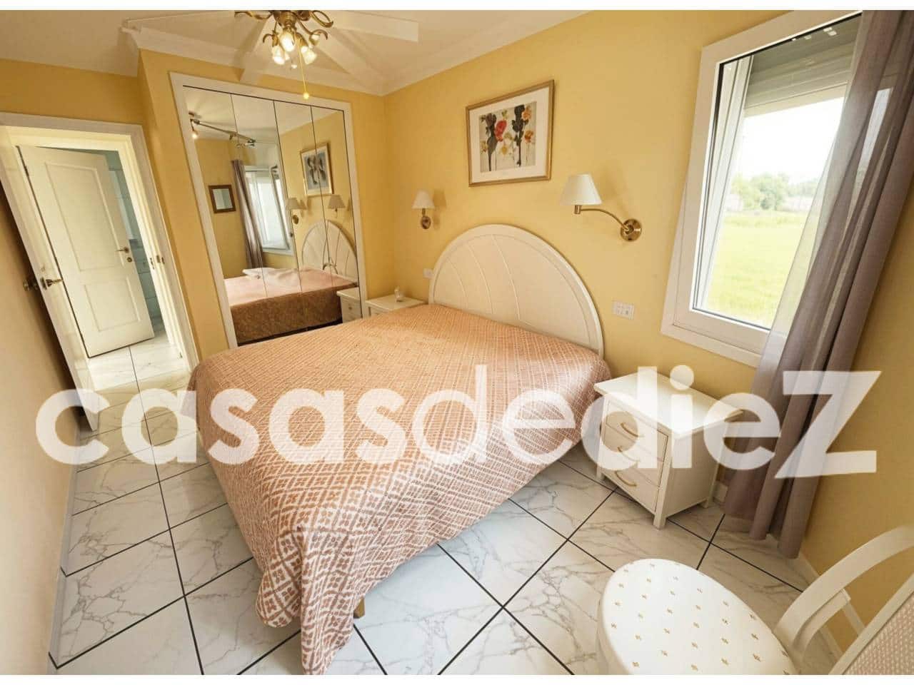 4 soverom Villa til salgs i Oliva Nova med svømmebasseng garasje - € 939 000 (Ref: 9425872)