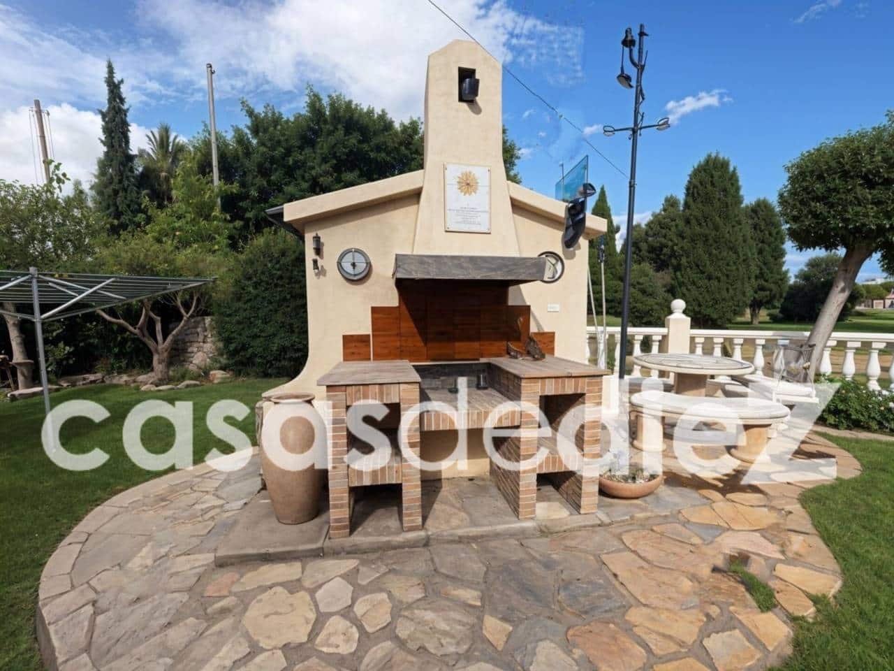 4 soverom Villa til salgs i Oliva Nova med svømmebasseng garasje - € 939 000 (Ref: 9425872)