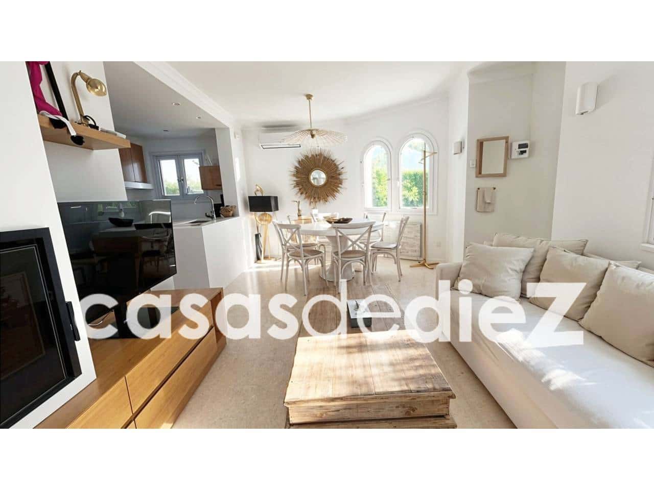 4 bedroom Villa for sale in Oliva Nova with pool garage - € 599,500 (Ref: 9425873)