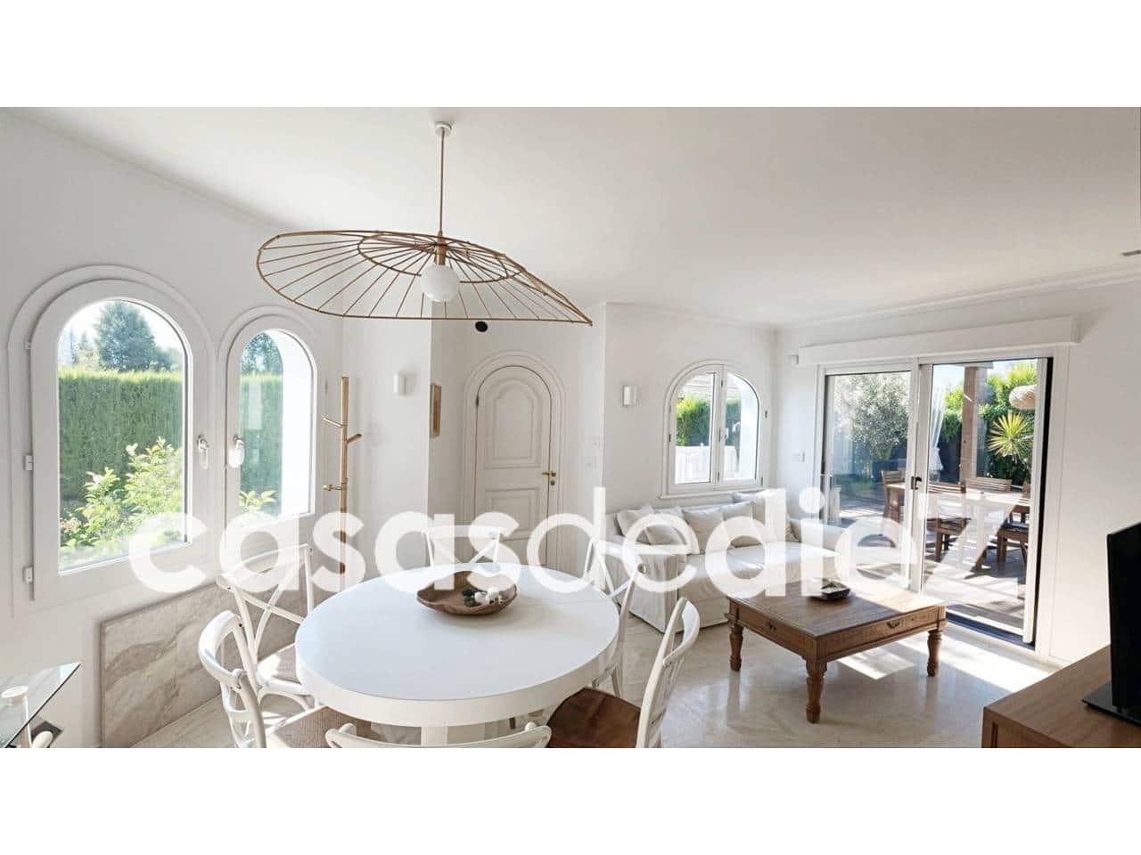 4 bedroom Villa for sale in Oliva Nova with pool garage - € 599,500 (Ref: 9425873)