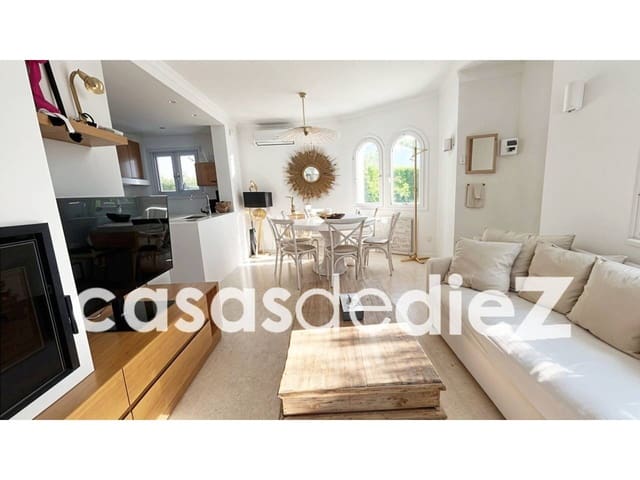 4 Zimmer Villa zu verkaufen in Oliva Nova, Oliva mit Pool Garage - 599.500 € (Ref: 9425873)