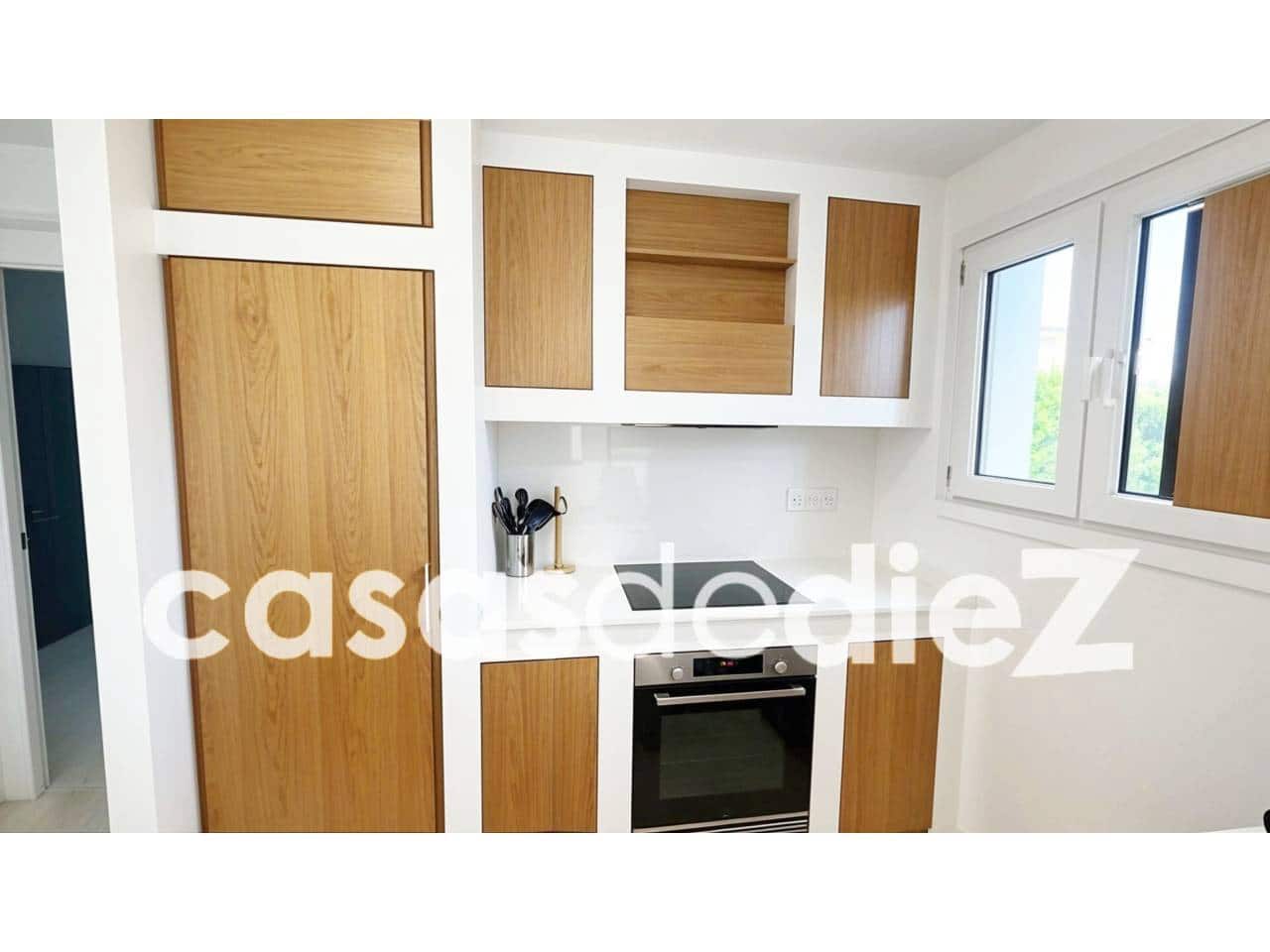 4 bedroom Villa for sale in Oliva Nova with pool garage - € 599,500 (Ref: 9425873)