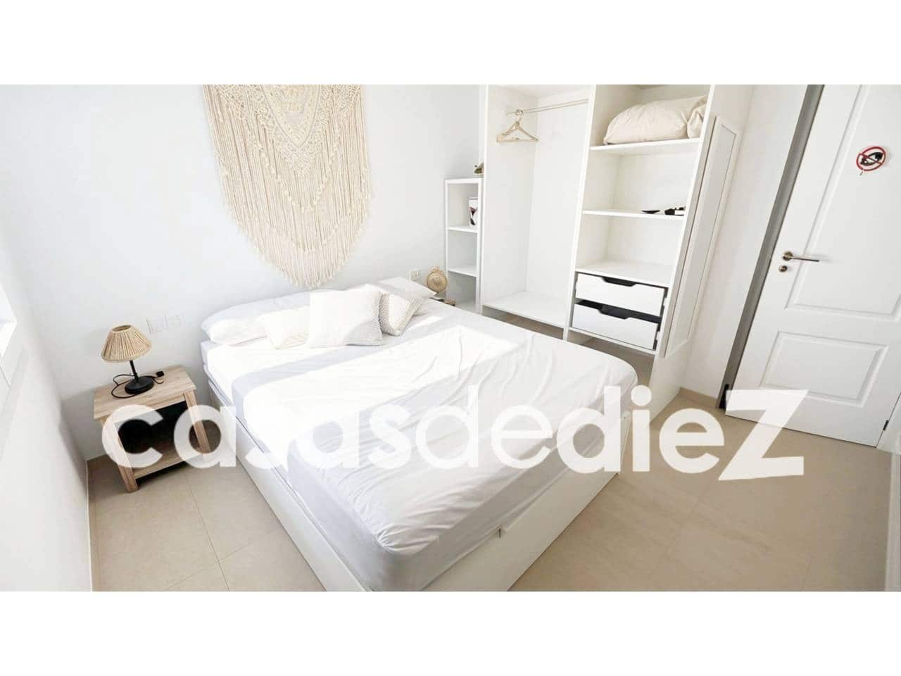 4 bedroom Villa for sale in Oliva Nova with pool garage - € 599,500 (Ref: 9425873)