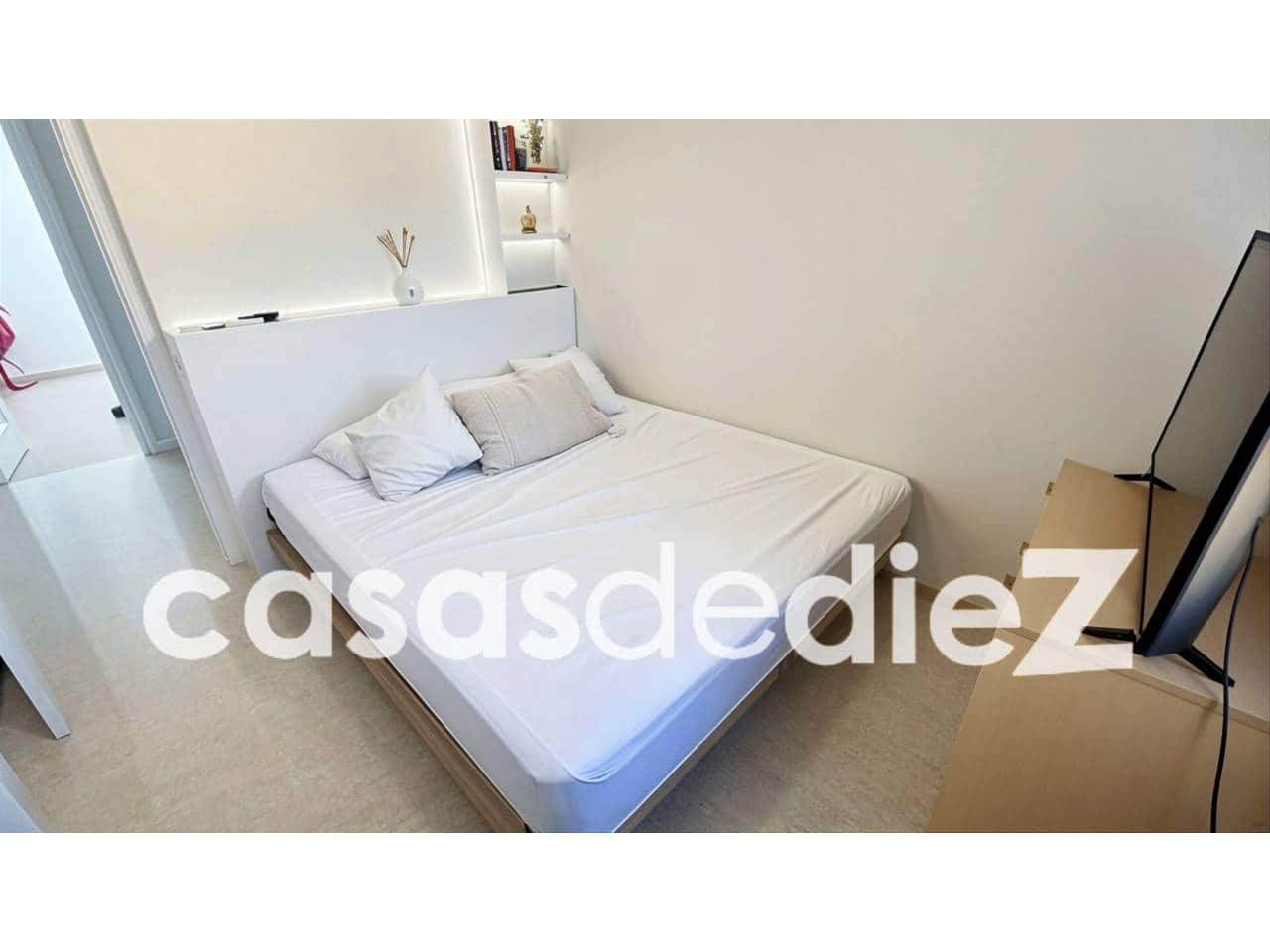 4 bedroom Villa for sale in Oliva Nova with pool garage - € 599,500 (Ref: 9425873)