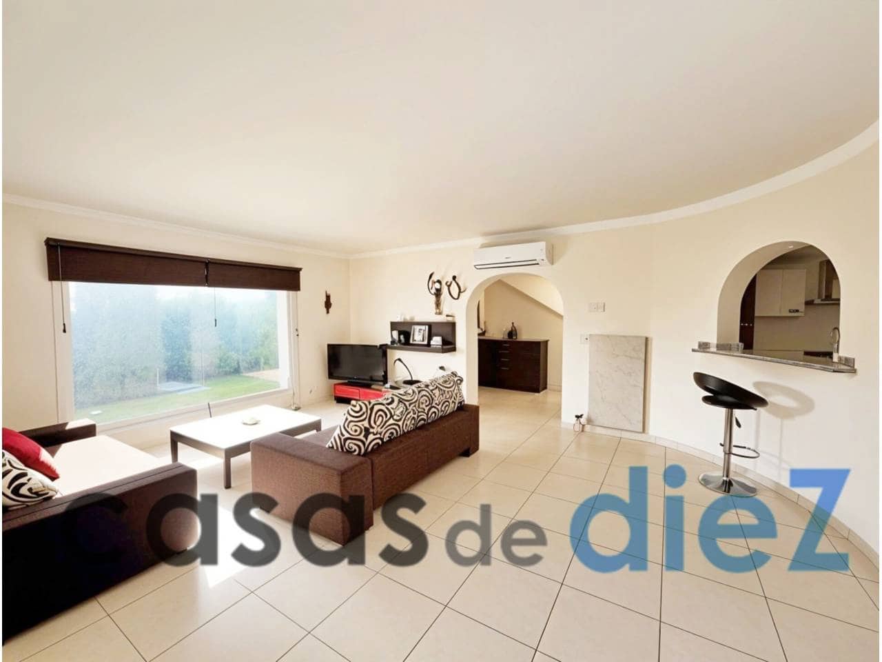 3 soverom Villa til salgs i Oliva Nova med svømmebasseng - € 950 000 (Ref: 9425874)