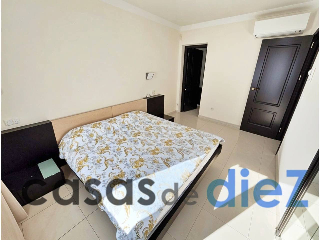 3 soverom Villa til salgs i Oliva Nova med svømmebasseng - € 950 000 (Ref: 9425874)