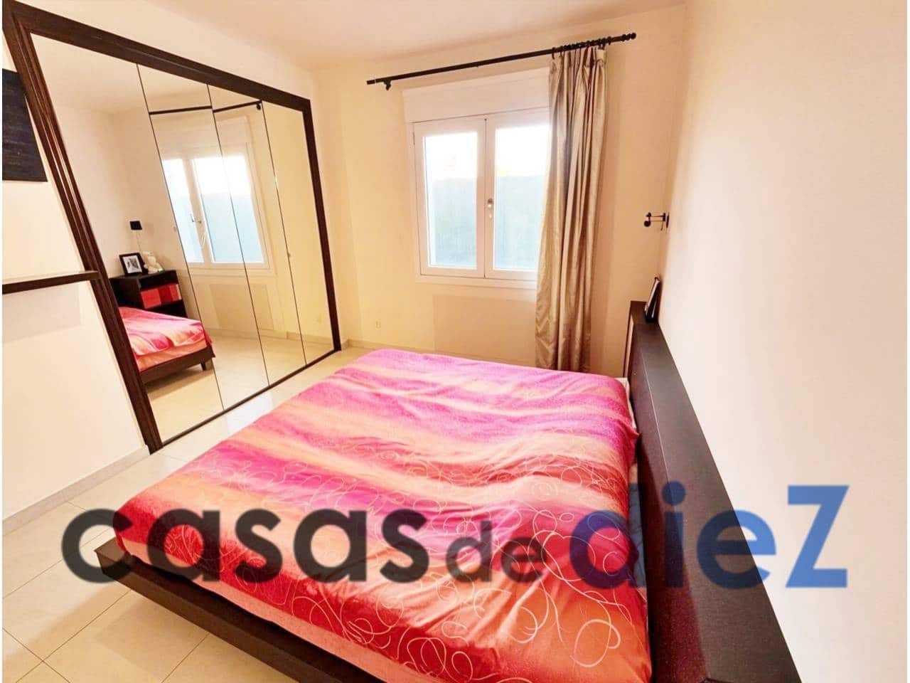 3 soverom Villa til salgs i Oliva Nova med svømmebasseng - € 950 000 (Ref: 9425874)