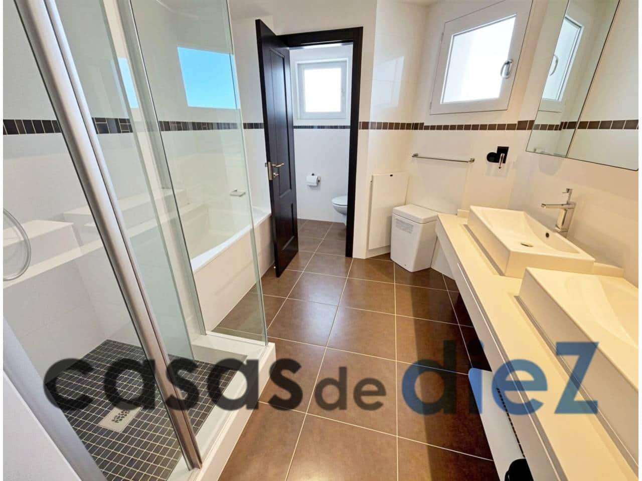 3 soverom Villa til salgs i Oliva Nova med svømmebasseng - € 950 000 (Ref: 9425874)