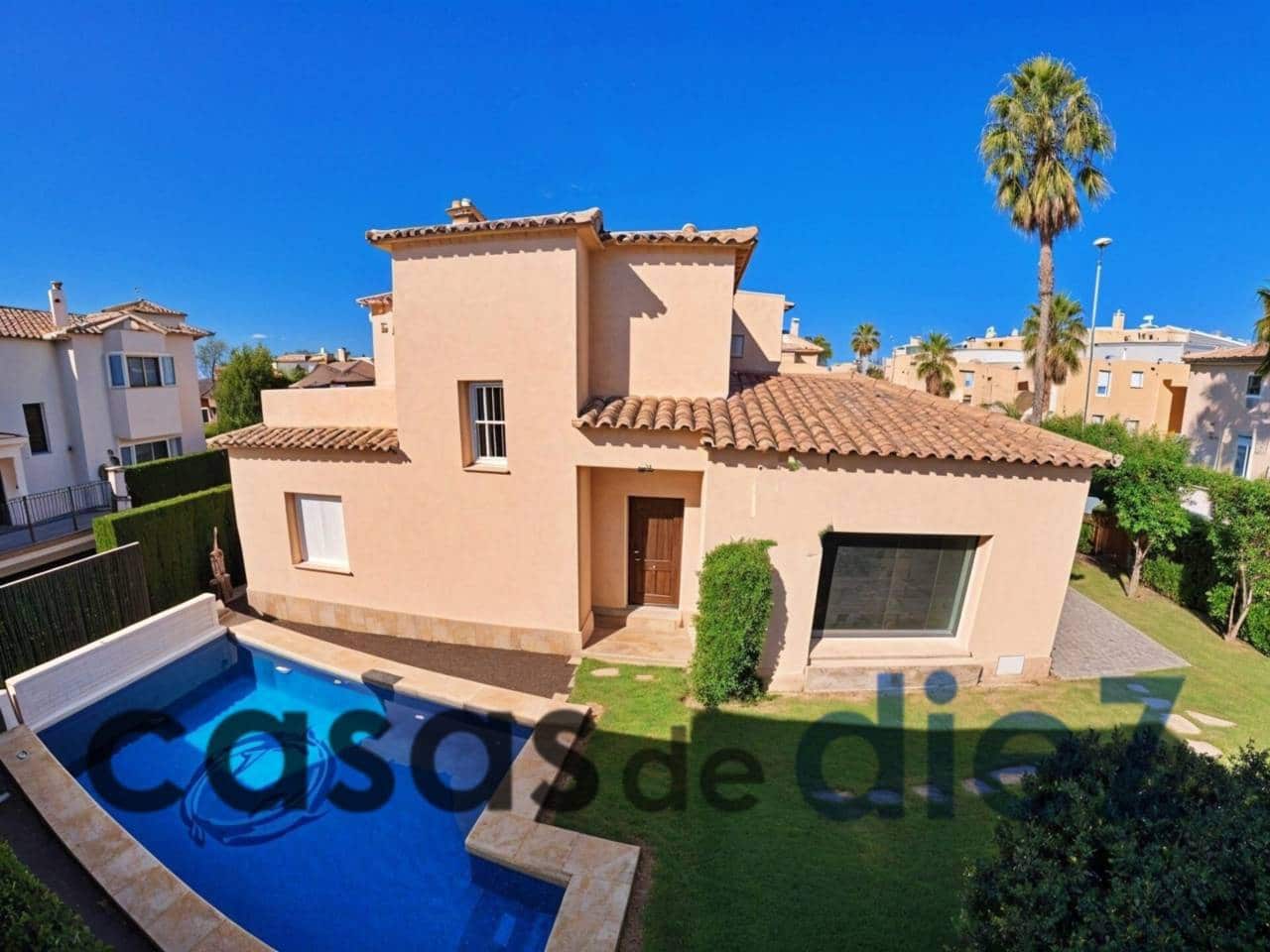 3 soverom Villa til salgs i Oliva Nova med svømmebasseng - € 950 000 (Ref: 9425874)