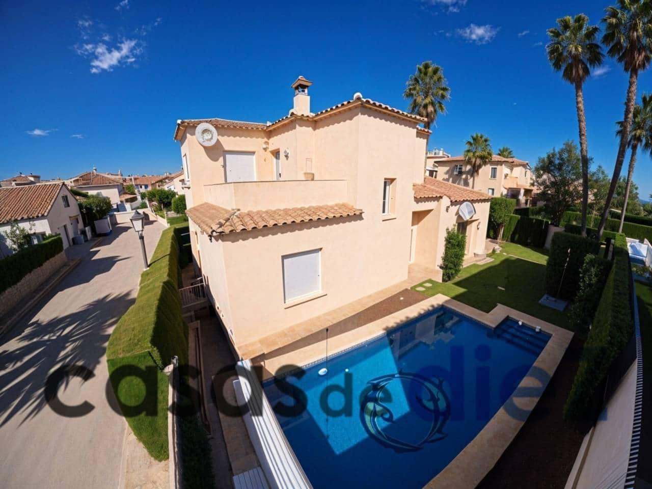 3 soverom Villa til salgs i Oliva Nova med svømmebasseng - € 950 000 (Ref: 9425874)