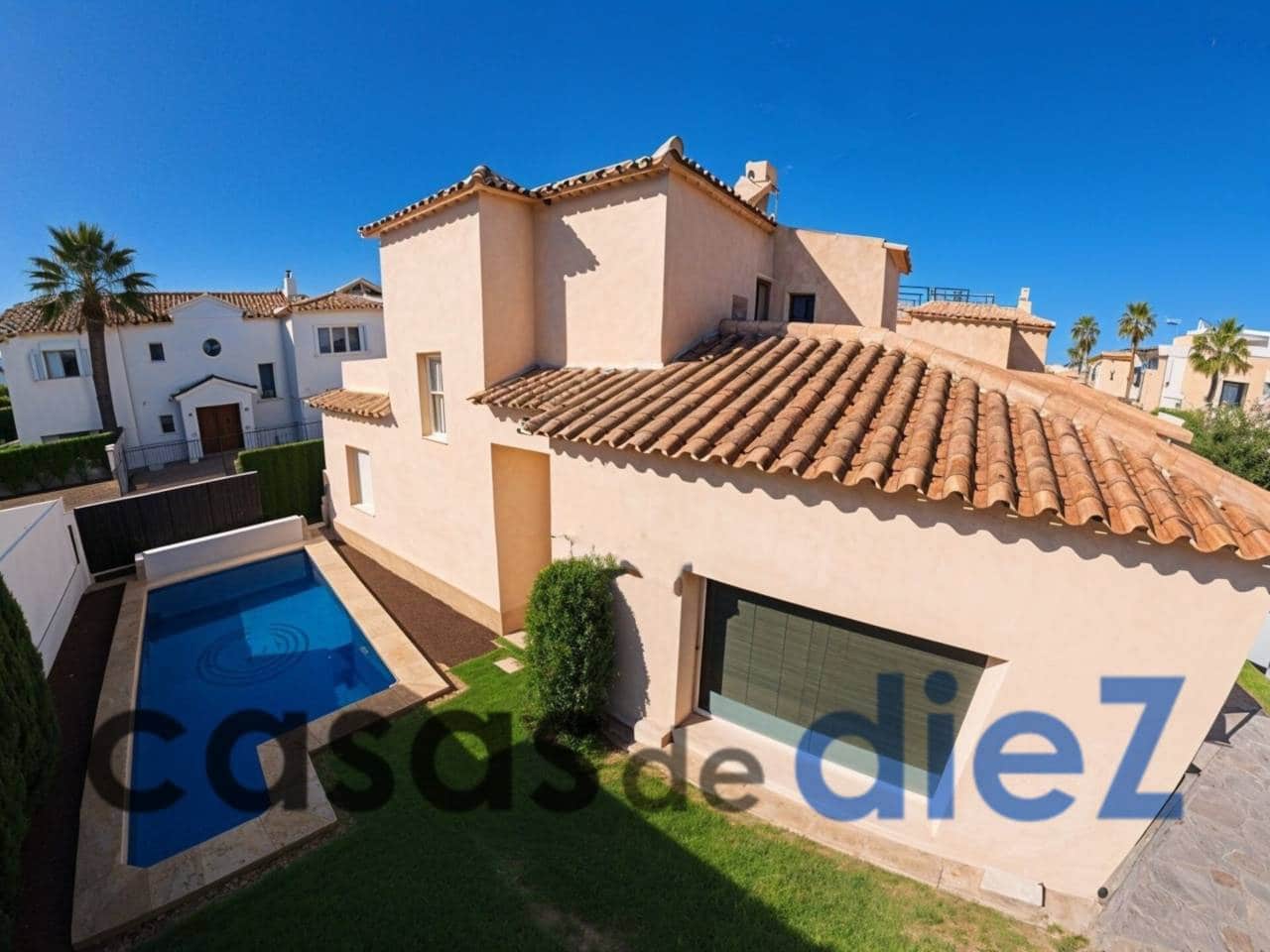 3 soverom Villa til salgs i Oliva Nova med svømmebasseng - € 950 000 (Ref: 9425874)