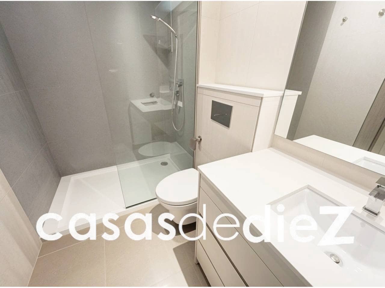 3 bedroom Apartment for sale in Oliva Nova with pool garage - € 340,000 (Ref: 9425875)