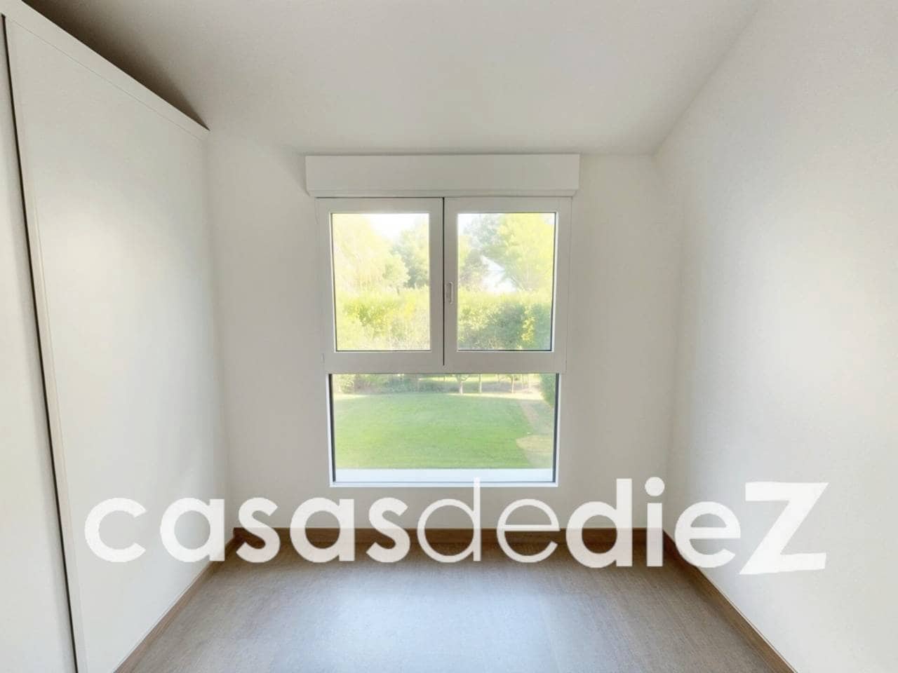 3 bedroom Apartment for sale in Oliva Nova with pool garage - € 340,000 (Ref: 9425875)