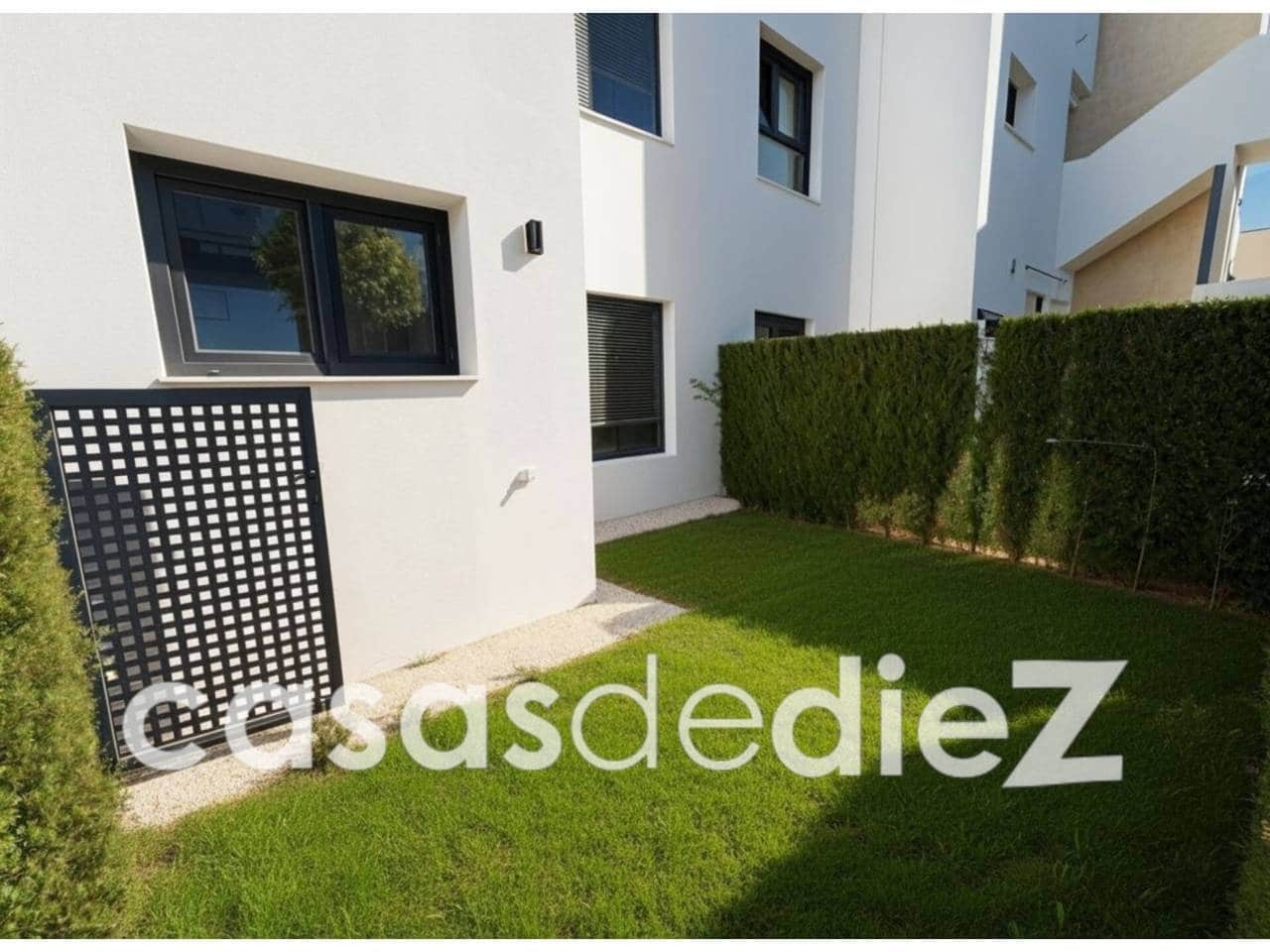 3 bedroom Apartment for sale in Oliva Nova with pool garage - € 340,000 (Ref: 9425875)