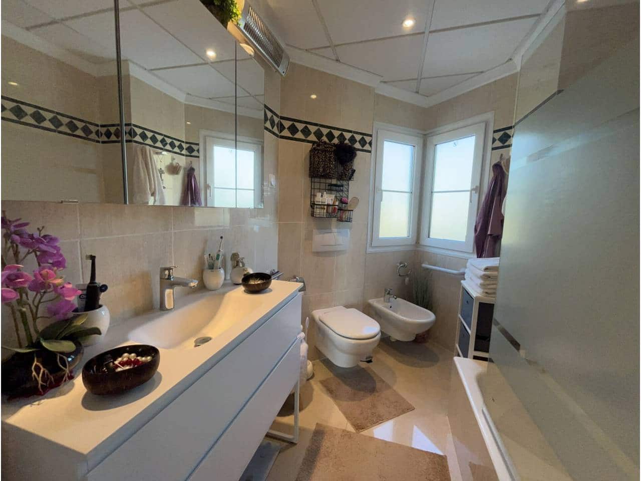 2 bedroom Flat for sale in Oliva Nova with pool garage - € 265,000 (Ref: 9455944)