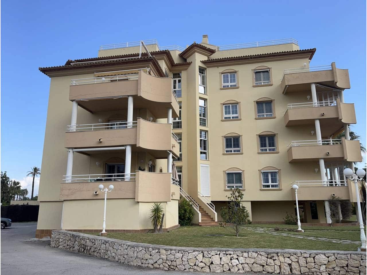 2 bedroom Flat for sale in Oliva Nova with pool garage - € 265,000 (Ref: 9455944)