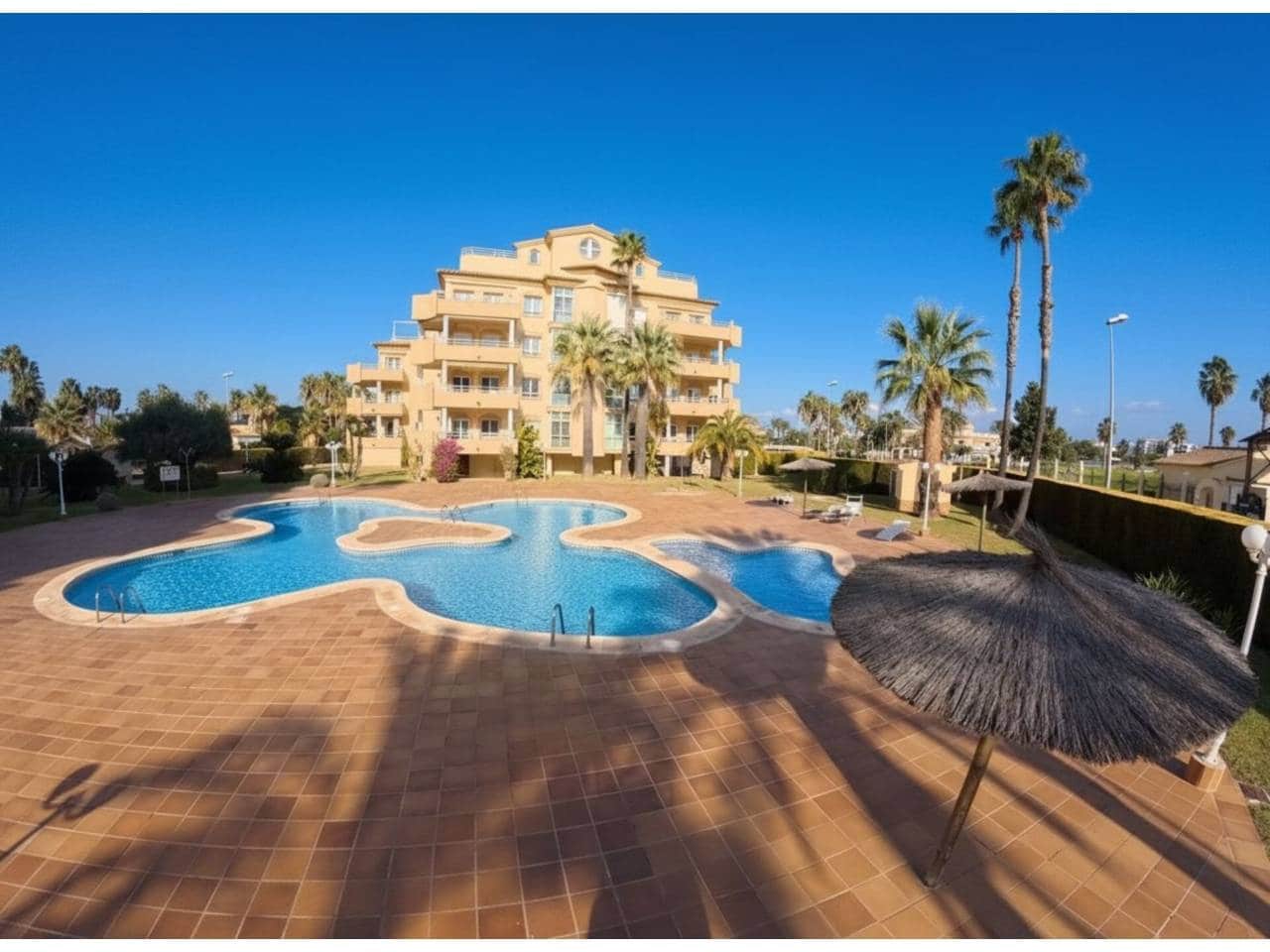 2 bedroom Flat for sale in Oliva Nova with pool garage - € 265,000 (Ref: 9455944)