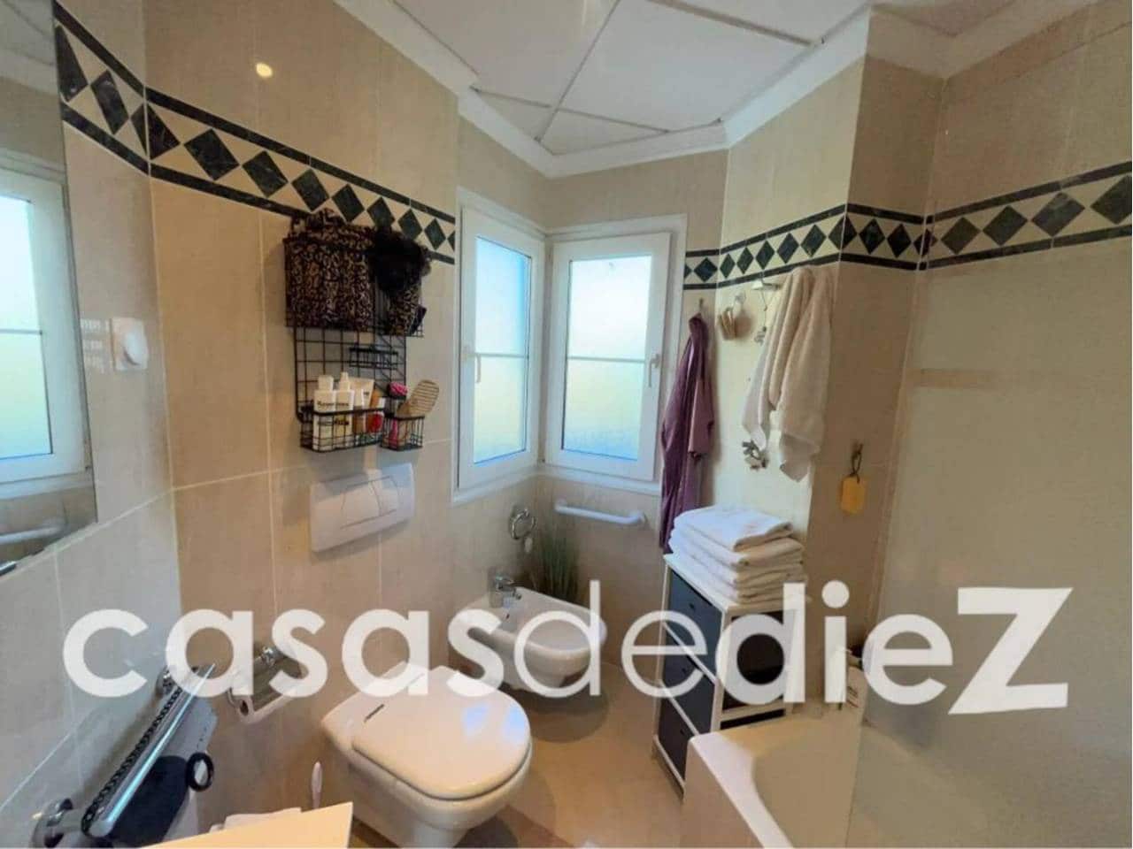 2 quarto Apartamento para venda em Oliva Nova com piscina garagem - 265 000 € (Ref: 9455944)