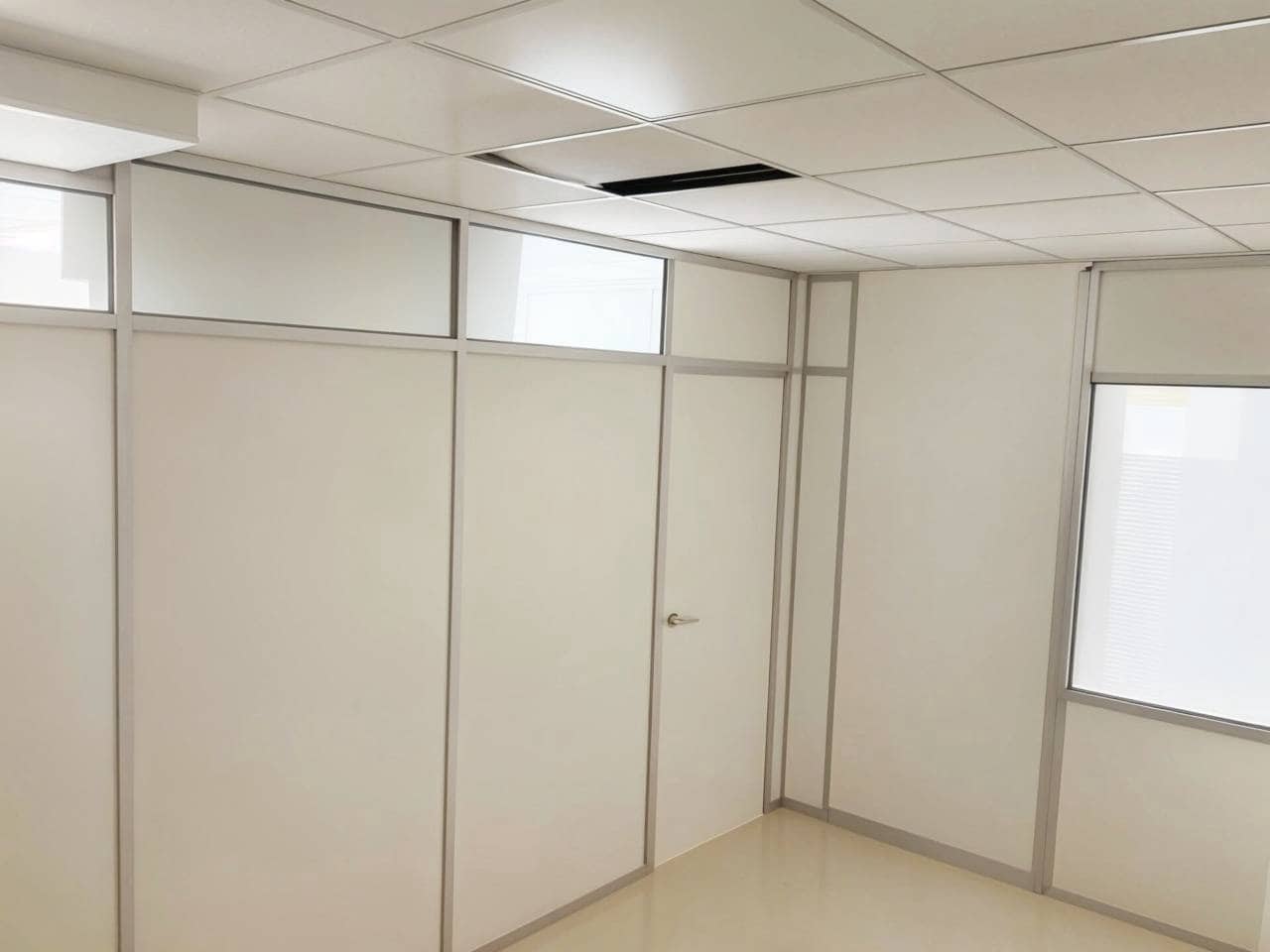 Commercieel te huur in Oliva - € 525 (Ref: 9470227)