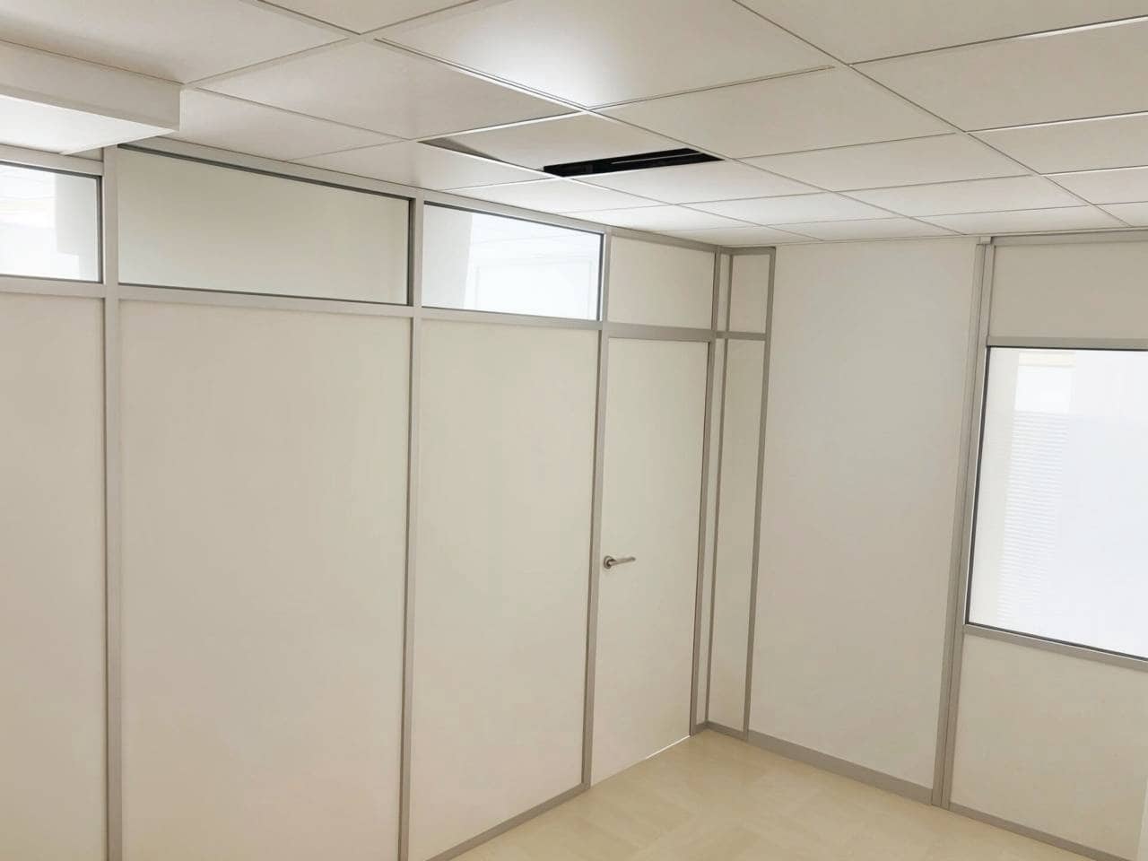 Commercieel te huur in Oliva - € 525 (Ref: 9470227)