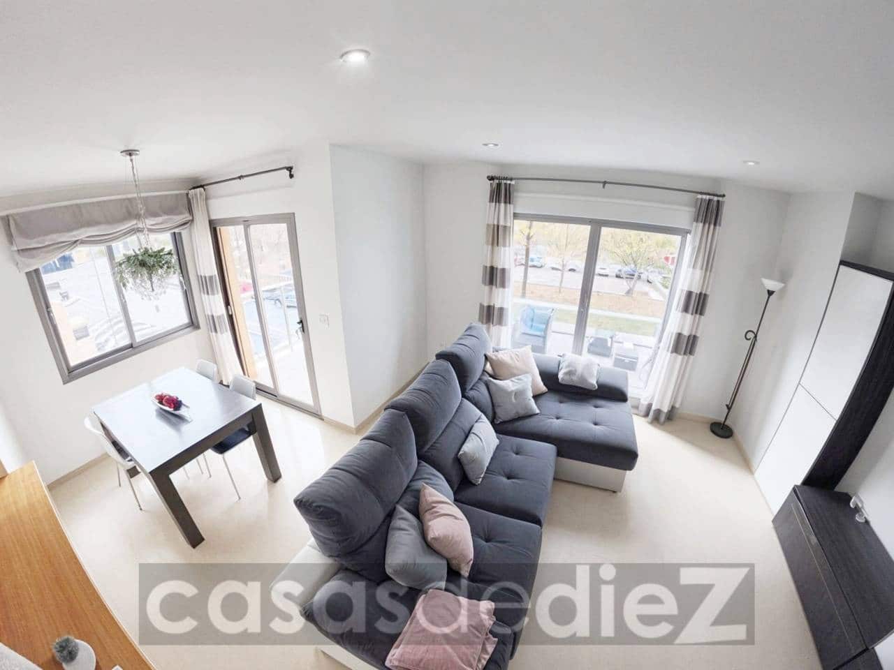 3 bedroom Flat for rent in Oliva with garage - € 850 (Ref: 9496667)