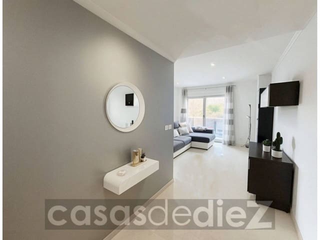 3 bedroom Flat for rent in Oliva with garage - € 850 (Ref: 9496667)