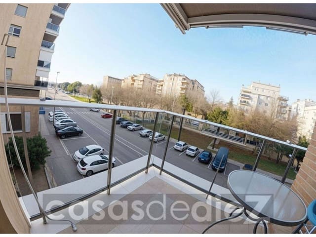 3 bedroom Flat for rent in Oliva with garage - € 850 (Ref: 9496667)