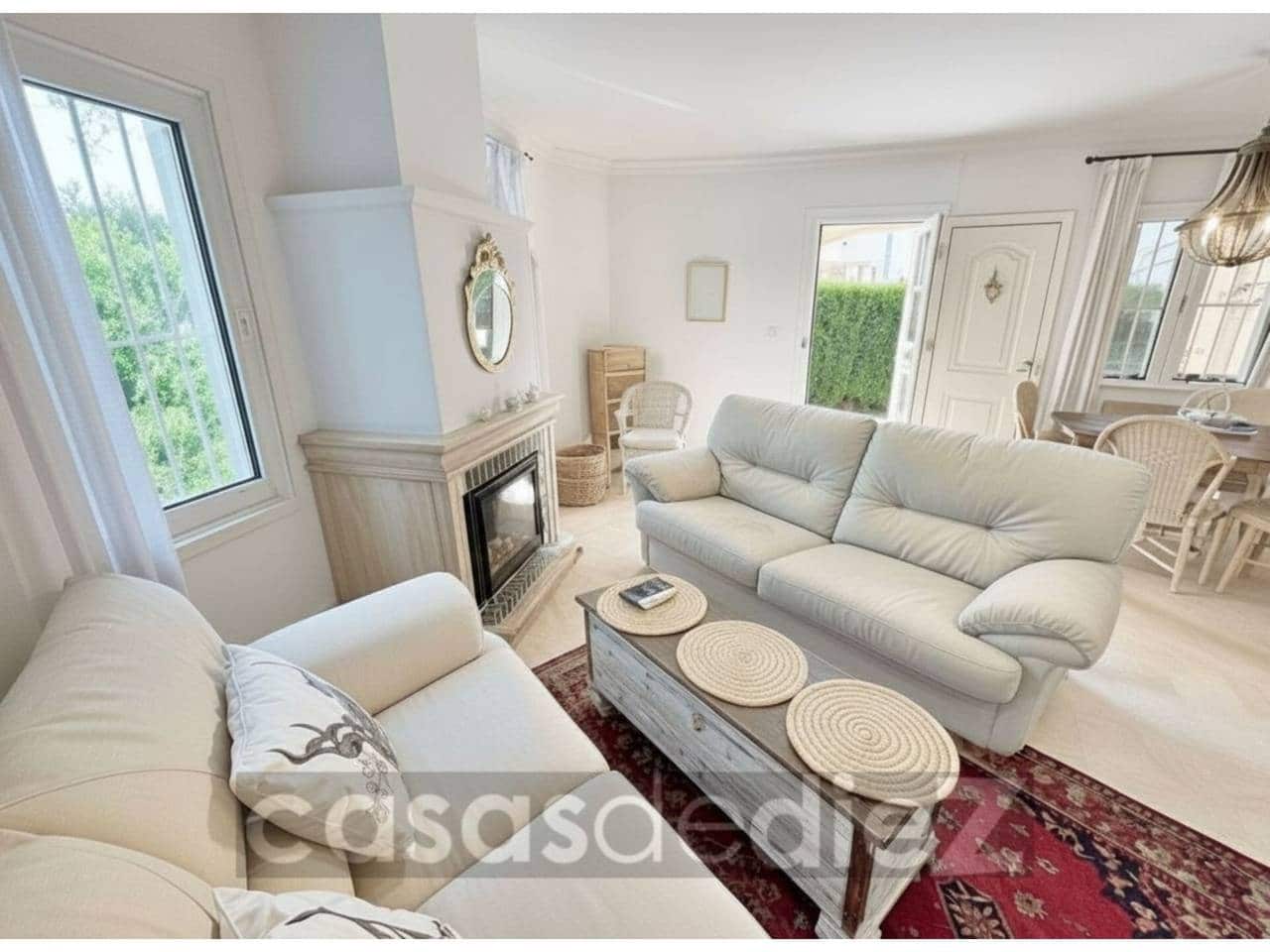 3 bedroom Villa for sale in Oliva Nova with garage - € 449,000 (Ref: 9501780)