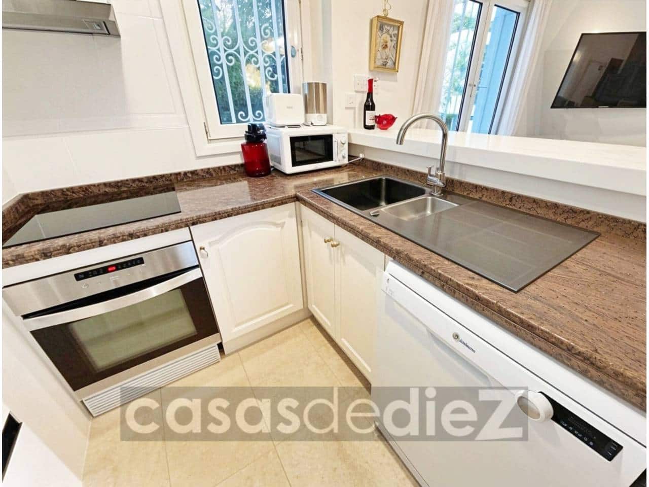 3 bedroom Villa for sale in Oliva Nova with garage - € 449,000 (Ref: 9501780)