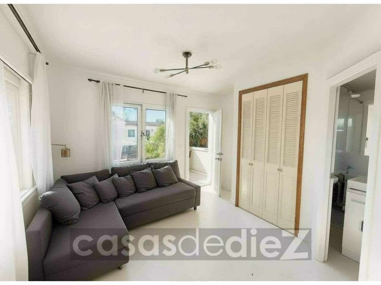 3 bedroom Villa for sale in Oliva Nova with garage - € 449,000 (Ref: 9501780)