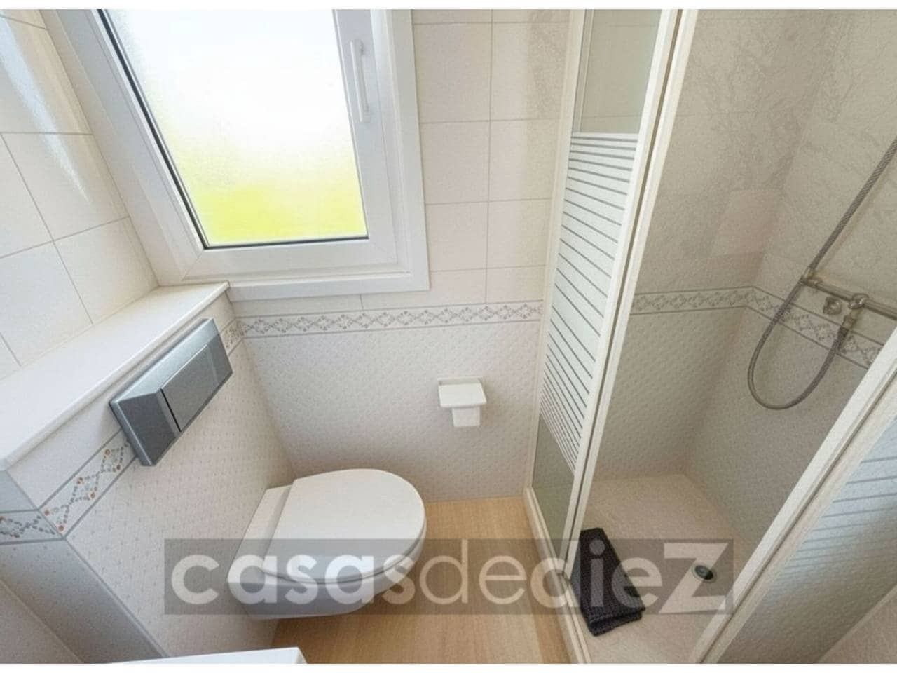 3 bedroom Villa for sale in Oliva Nova with garage - € 449,000 (Ref: 9501780)