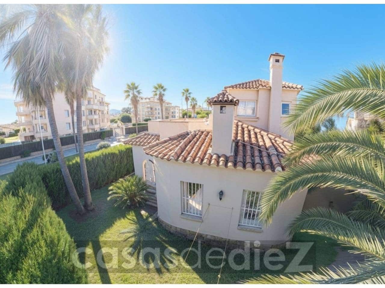 3 bedroom Villa for sale in Oliva Nova with garage - € 449,000 (Ref: 9501780)