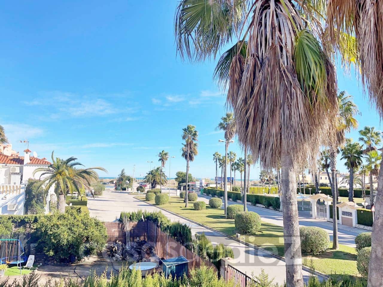 3 bedroom Villa for sale in Oliva Nova with garage - € 449,000 (Ref: 9501780)