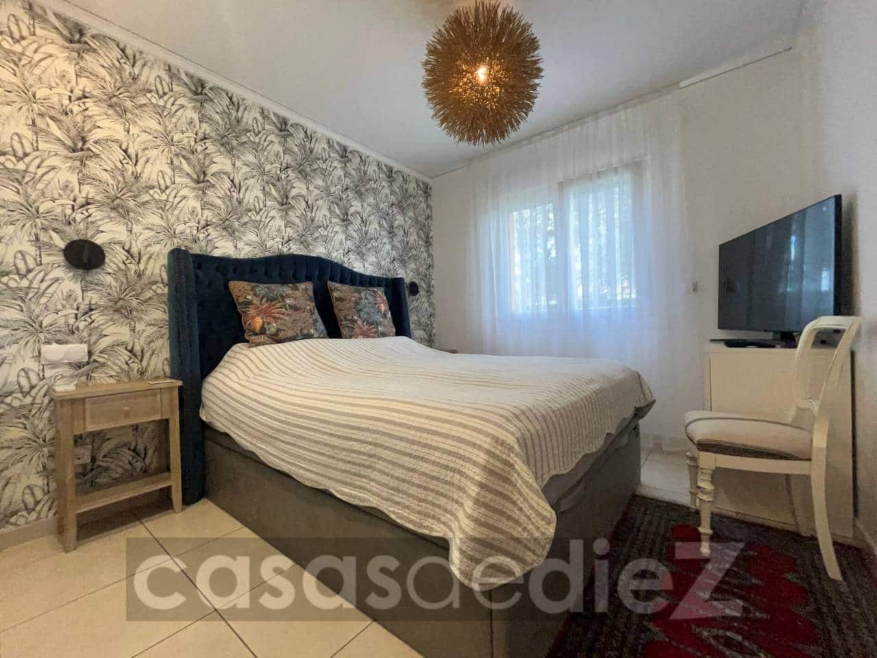 3 bedroom Flat for sale in Oliva Nova with pool garage - € 337,000 (Ref: 9503702)