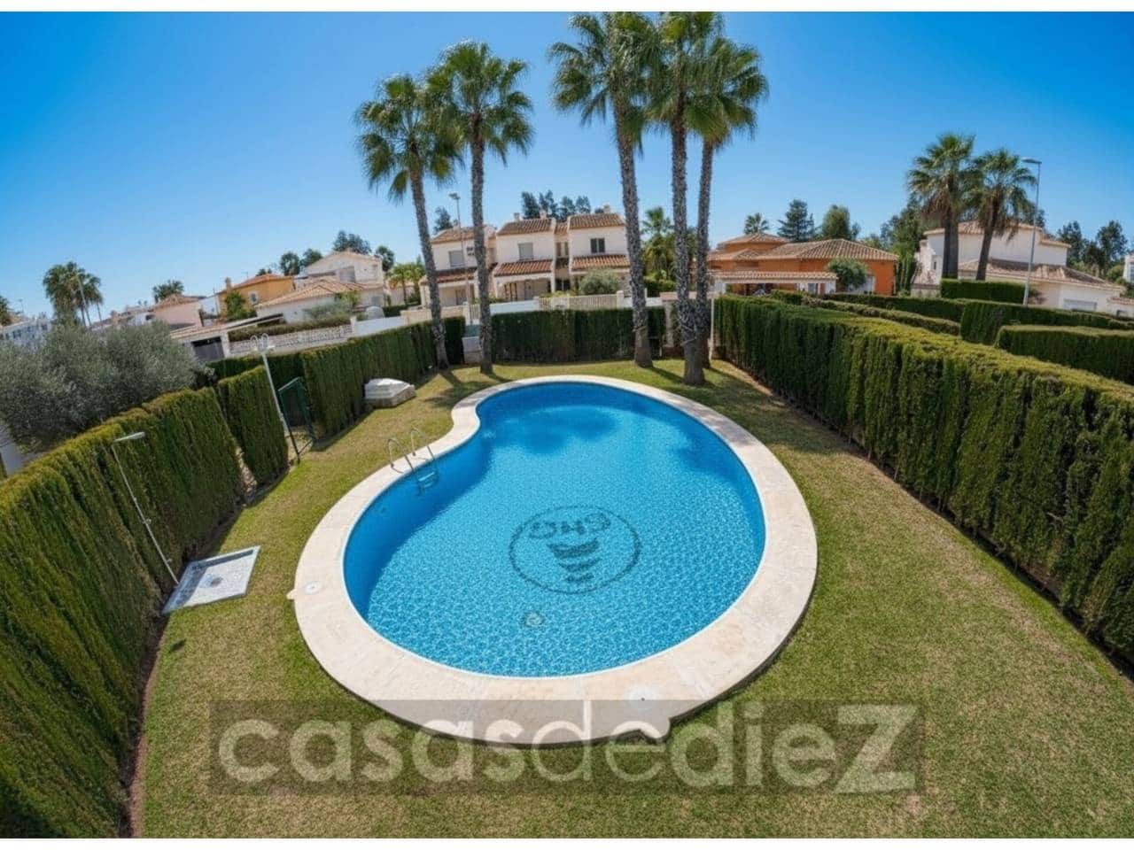 3 bedroom Flat for sale in Oliva Nova with pool garage - € 337,000 (Ref: 9503702)