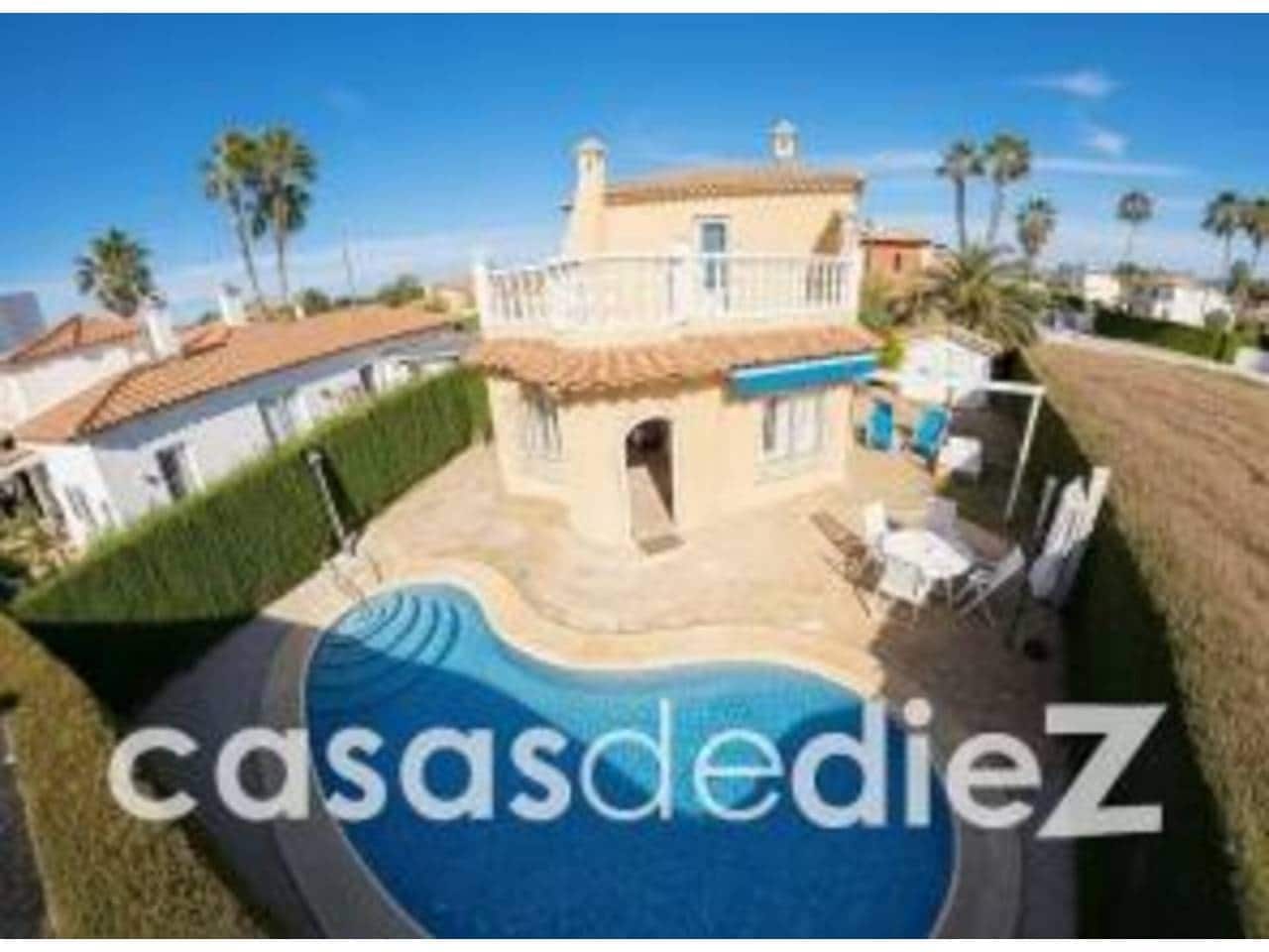 3 soveværelse Villa til salg i Oliva Nova med swimmingpool - € 495.000 (Ref: 9614563)