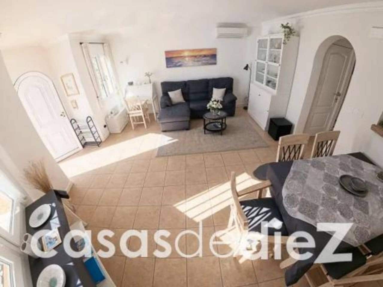 3 soveværelse Villa til salg i Oliva Nova med swimmingpool - € 495.000 (Ref: 9614563)