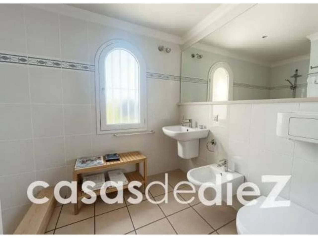 3 soveværelse Villa til salg i Oliva Nova med swimmingpool - € 495.000 (Ref: 9614563)