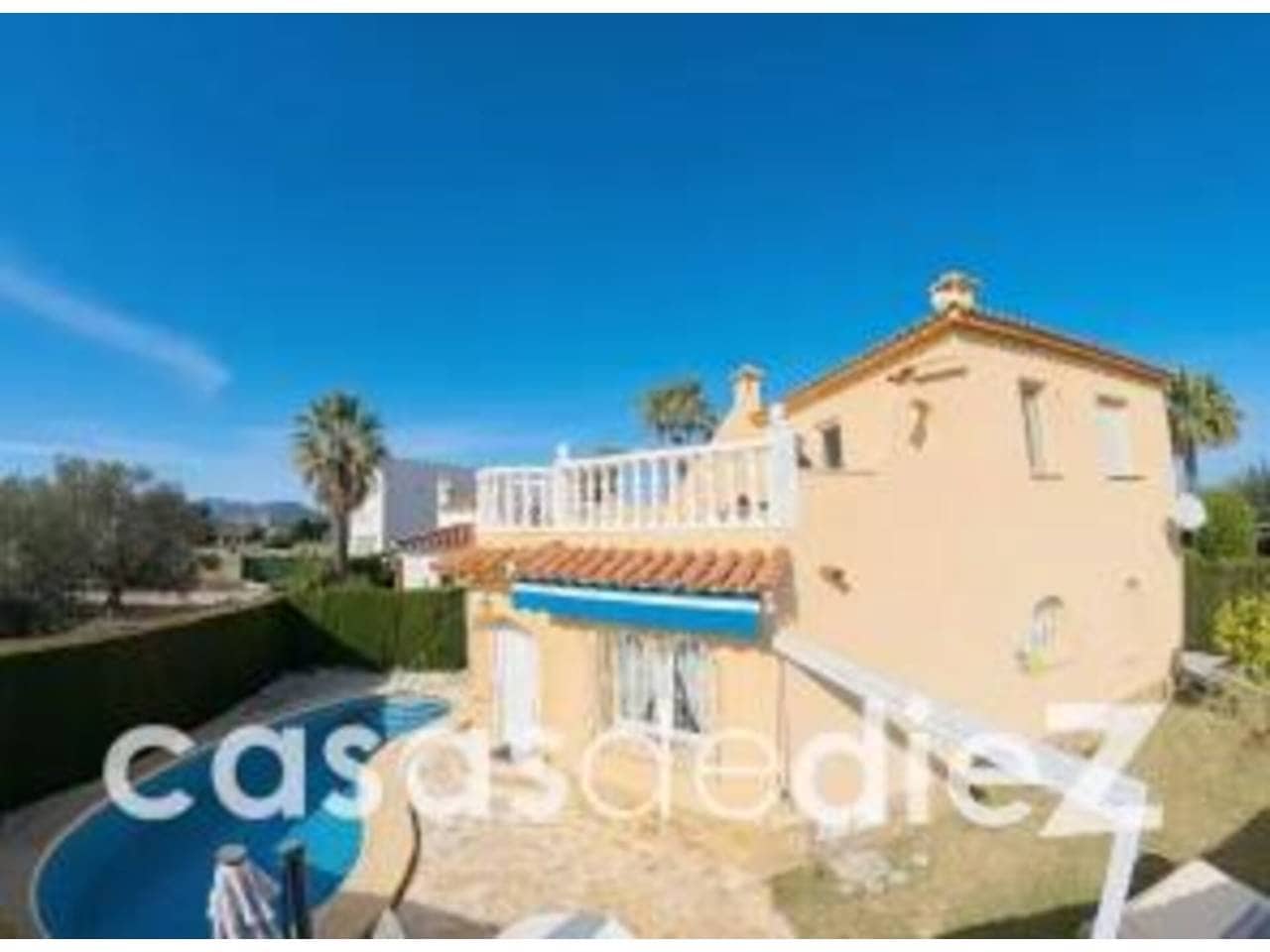 3 soveværelse Villa til salg i Oliva Nova med swimmingpool - € 495.000 (Ref: 9614563)