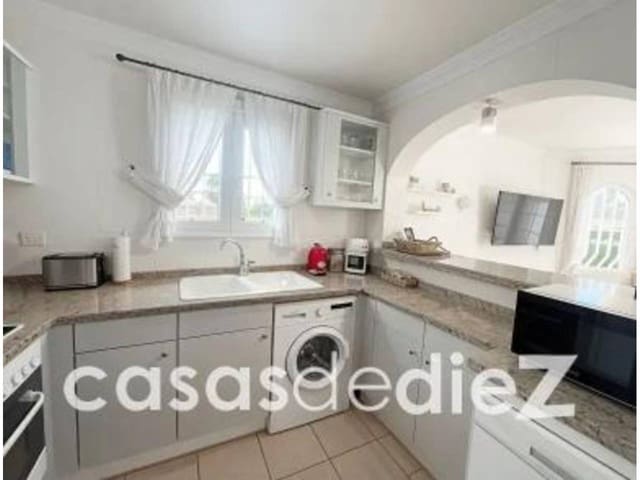 3 soveværelse Villa til salg i Oliva Nova, Oliva med swimmingpool - € 495.000 (Ref: 9614563)