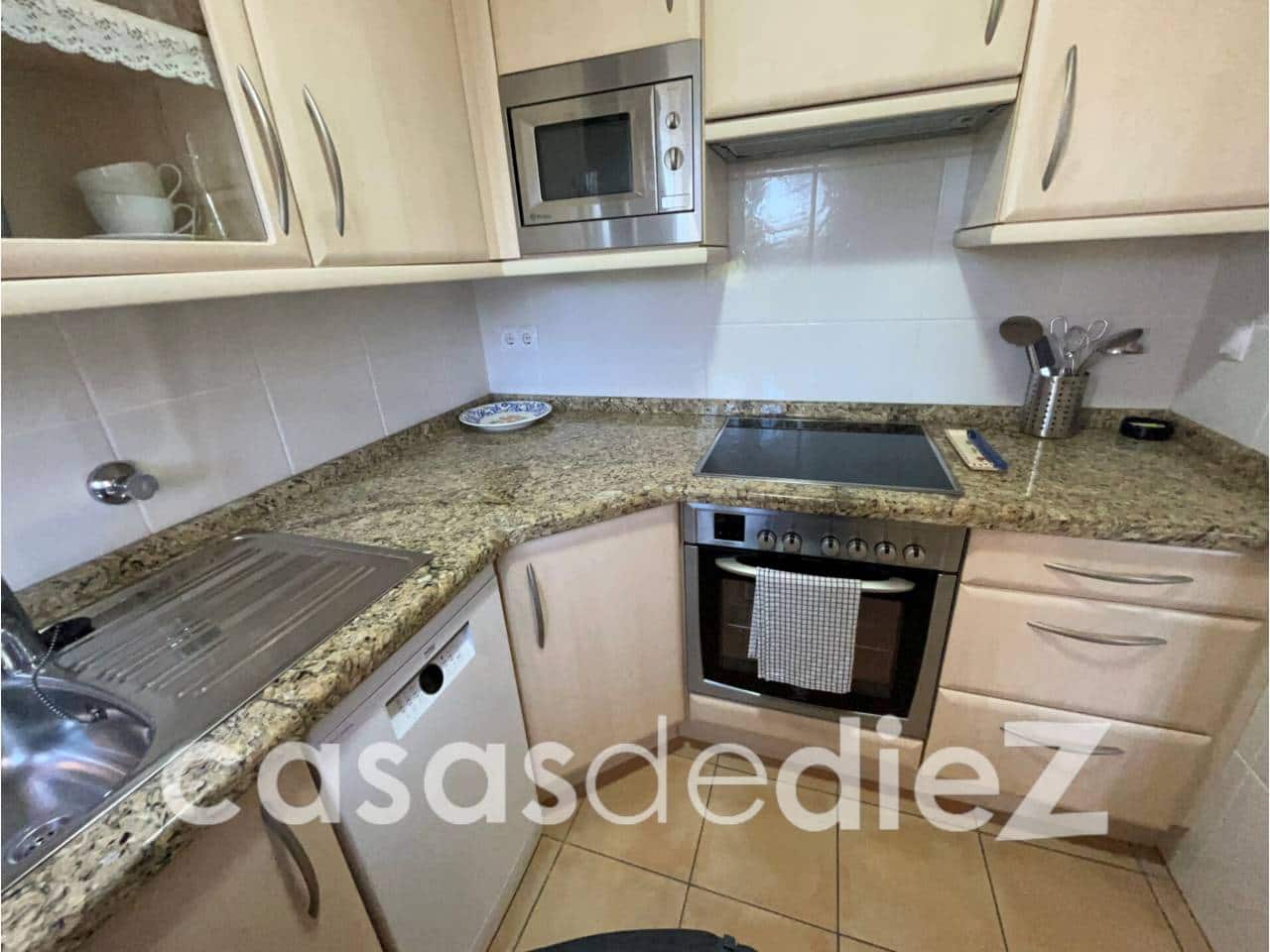 2 sovrum Radhus till salu i Oliva Nova med pool - 228 500 € (Ref: 9689914)