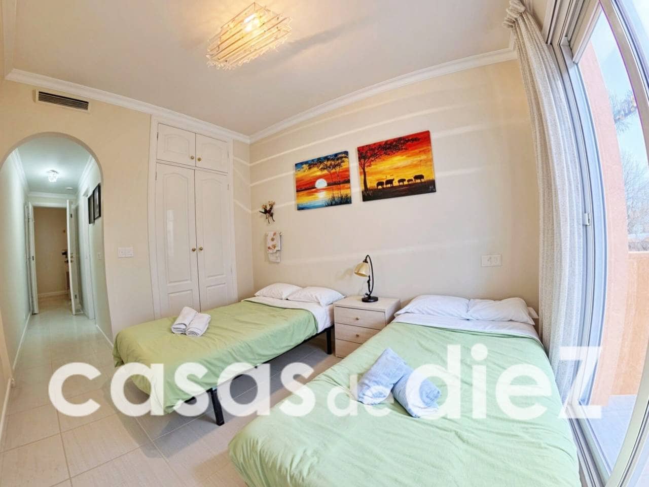 2 makuuhuone Asunto myytävänä paikassa Oliva Nova mukana uima-altaan 
autotalli - 280 000 € (Ref: 9689915)