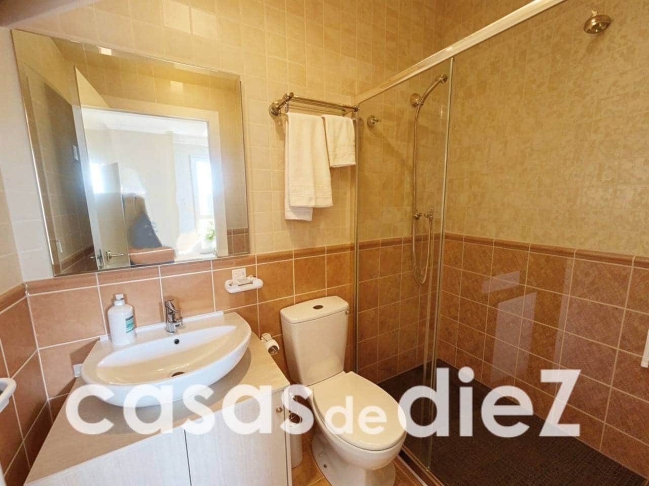 1 quarto Apartamento para venda em Oliva Nova com piscina garagem - 180 000 € (Ref: 9689916)