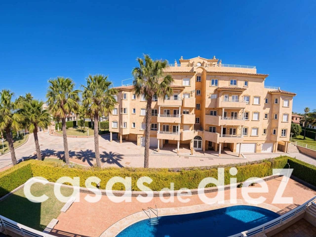 1 quarto Apartamento para venda em Oliva Nova com piscina garagem - 180 000 € (Ref: 9689916)