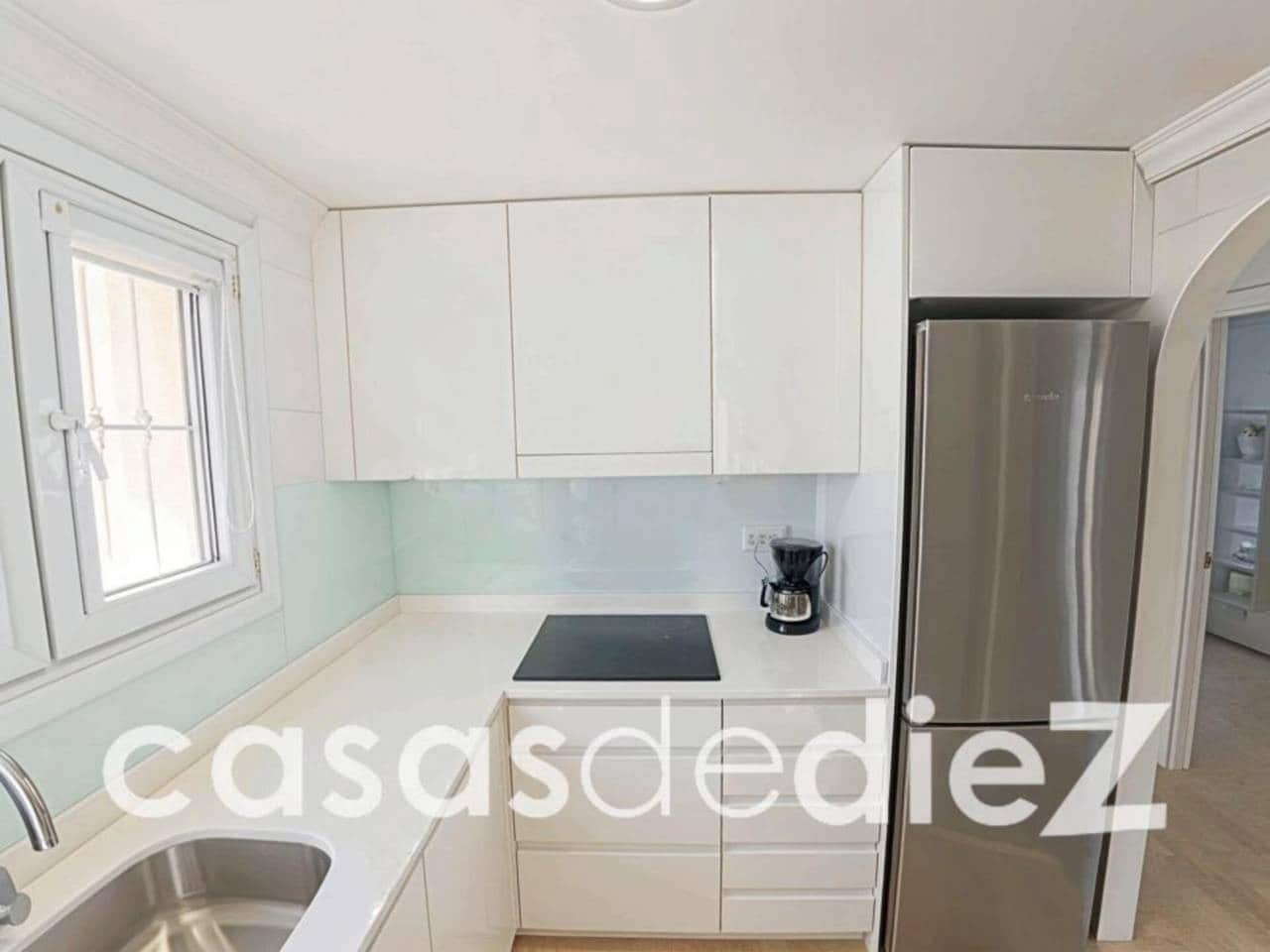 Chalet de 3 habitaciones en Oliva Nova en venta con piscina - 640.000 € (Ref: 9714367)