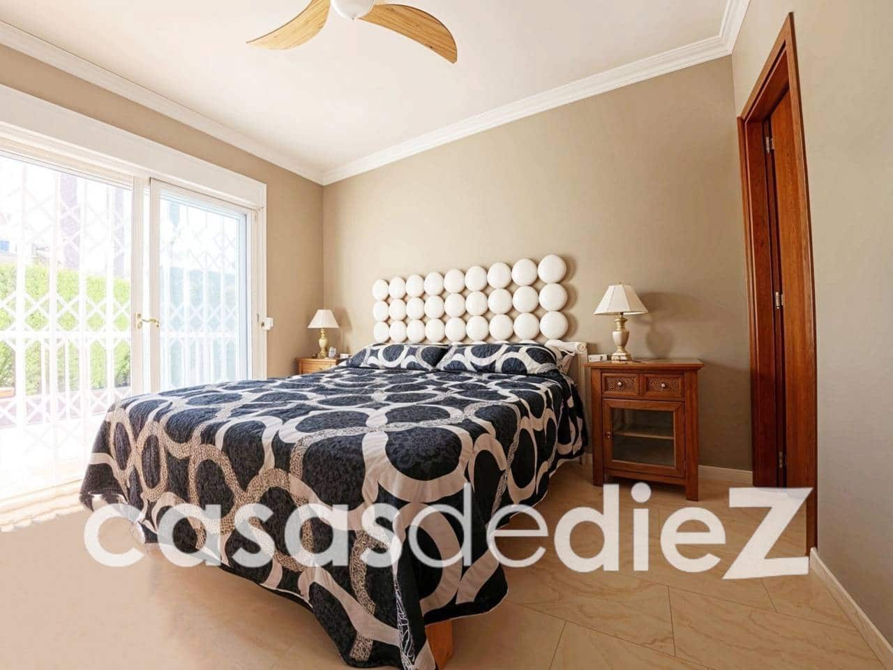 4 camera da letto Casa in vendita in Oliva Nova con piscina garage - 462.000 € (Rif: 9788105)