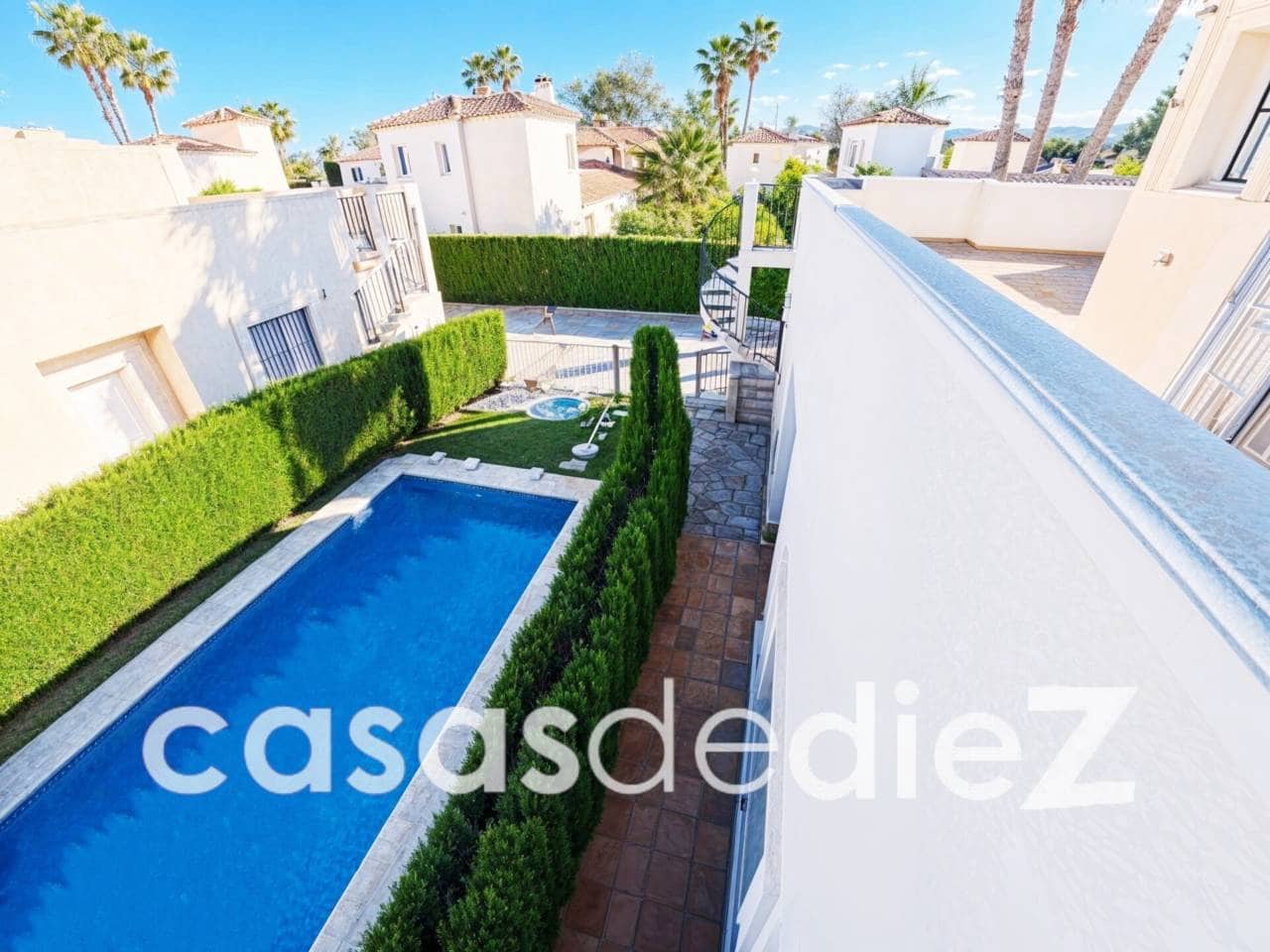 4 camera da letto Casa in vendita in Oliva Nova con piscina garage - 462.000 € (Rif: 9788105)